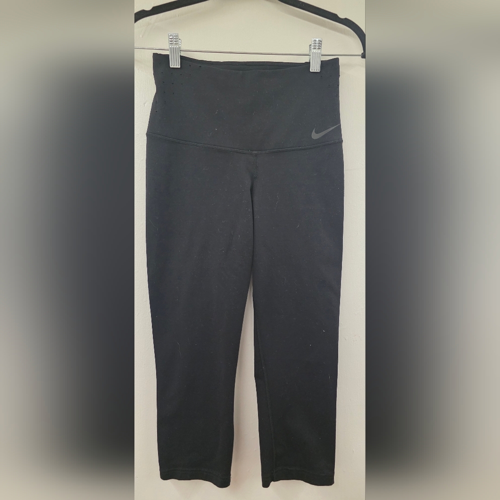 Nike Dri-FIT Crop Leggings M Black High Rise Compression Perforated Waistband
